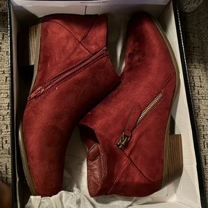 Wine/Burgundy ankle booties